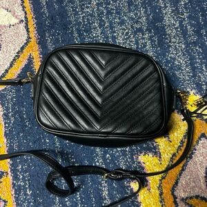 Elegant Black Quilted Crossbody Bag